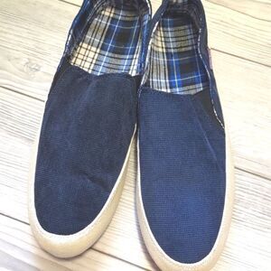 (6-0331)  Minimalist Slip on Canvas Sneakers Size 10